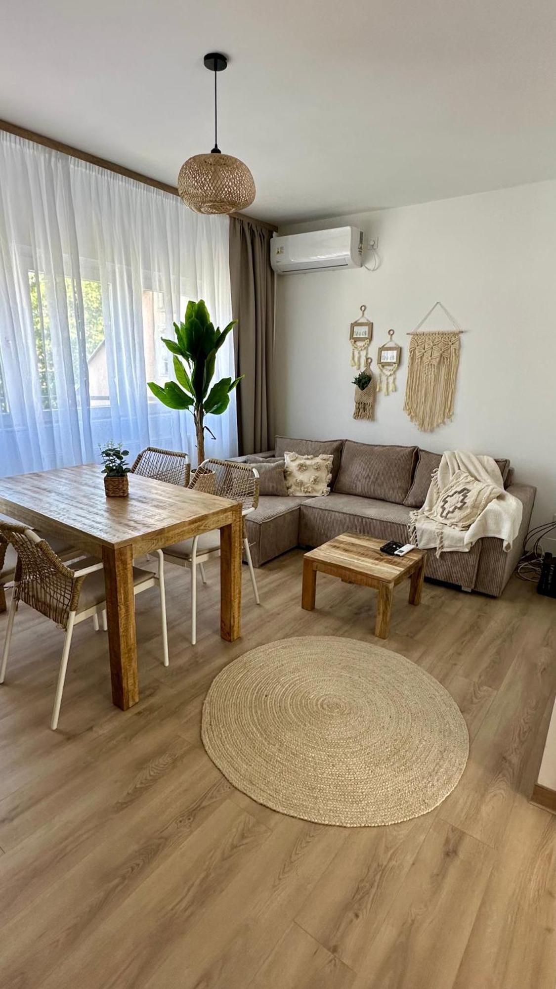 Villa Antara Szeged Buitenkant foto